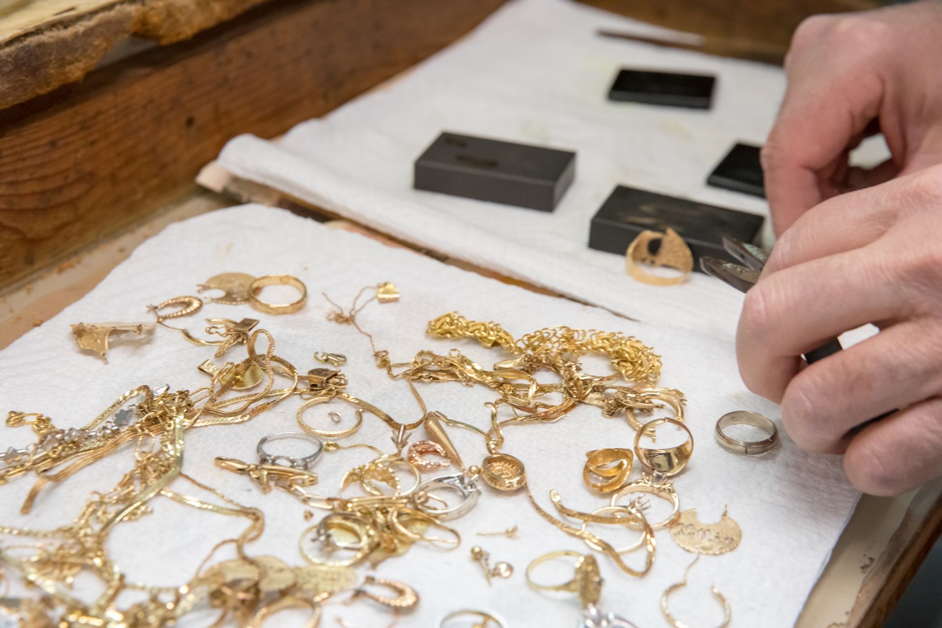 The Economics of Scrap Gold vs. Investment-Grade Gold Buying